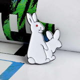 Épinglette - LAPINS COQUINS - HORNY BUNNIES - Broche
